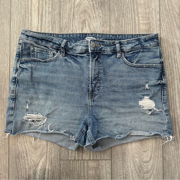 Old Navy Pants - Old navy Blue Denim distressed Jean Shorts size 16